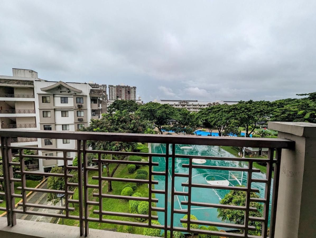 マニラ市Acacia Estates' The Getaway Taguig Jade Towerアパートメント エクステリア 写真